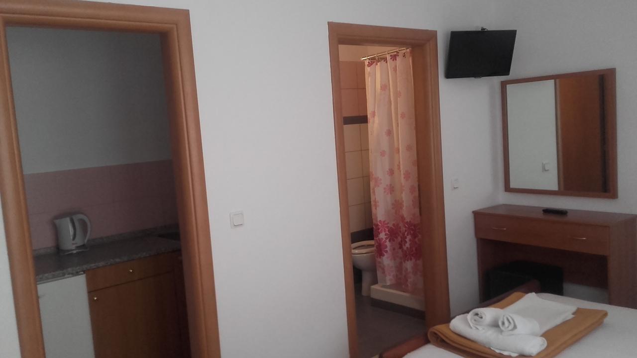 Giannis Hotel Paralía Rum bild